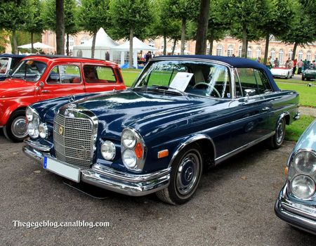 Mercedes 280 SE de 1968 version US (W111)(9ème Classic Gala de Schwetzingen 2011) 01