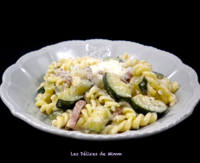 Pâtes aux courgettes et aux lardons à 1 euro par personne 3