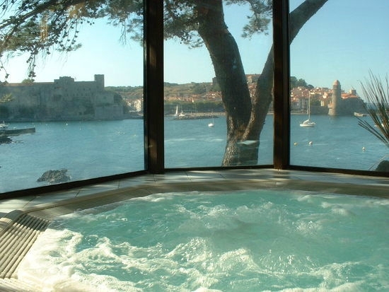 LE JACUZZI