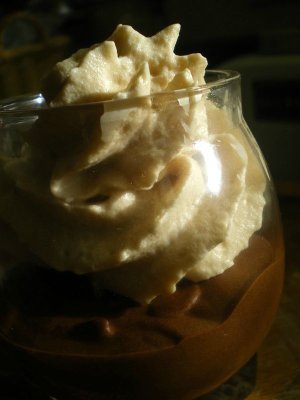 Mousse au chocolat et sa chantilly au café Cuisiner avec ses 5 sens