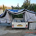 Repliage De La Partie Couchage Cela Prend 10 Caravane Pliante Raclet