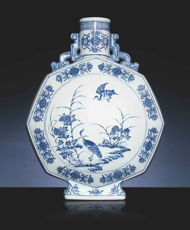 A magnificent and very rare underglaze-blue facetted moonflask, Yongzheng six-character sealmark and of the period (1723-1735)
