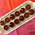 Tartelettes au chocolat et à l'orange parfumées au cointreau 
