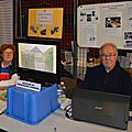Bernadette Roux et Joël Martz, sur l'un des 35 stands d'histoire locale