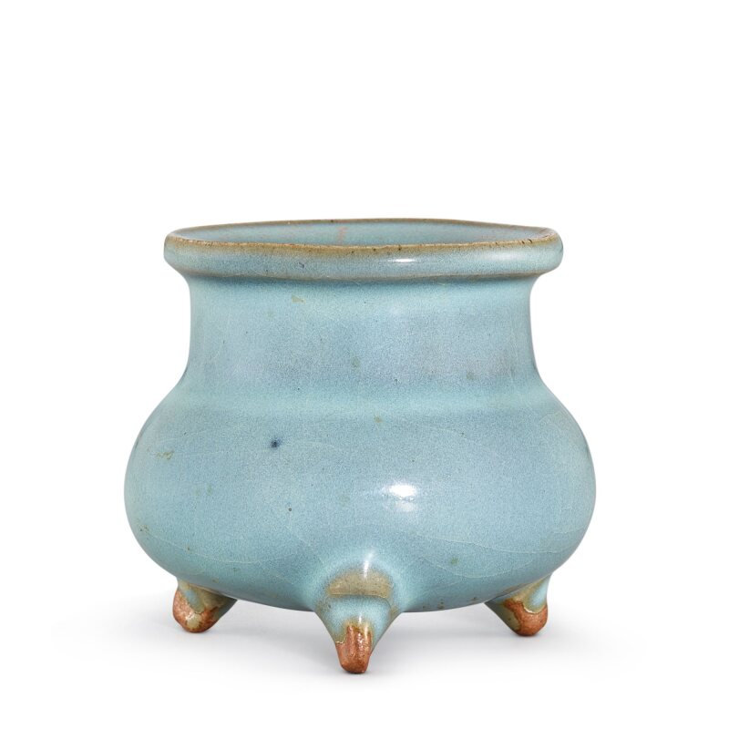 A small Junyao blue-glazed tripod incense burner, Jin - Yuan dynasty