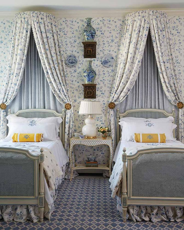 cathy-kincaid-blue-white-bedroom-interior-design-2