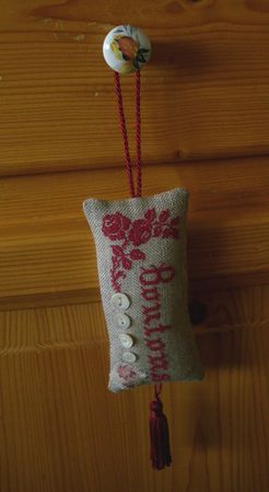 boutons_en_rouge_sur_tiroir
