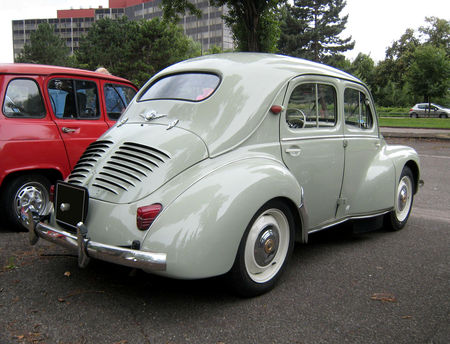 Renault_4CH__2_