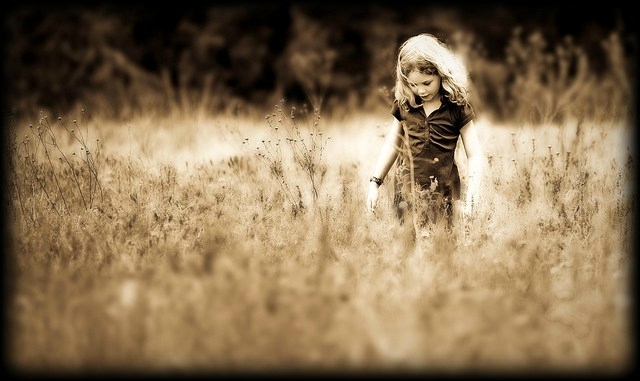 enfant-introverti-reveur,