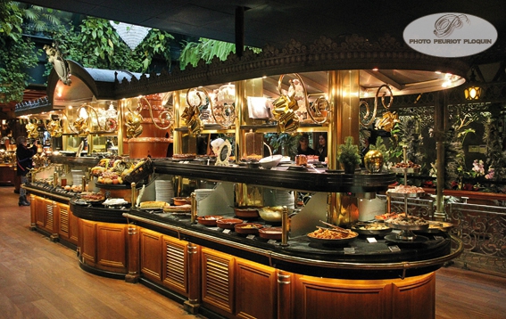 LES_GRANDS_BUFFETS_a_NARBONNE_le_buffet_des_desserts_