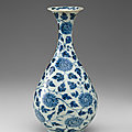 Bottle vase with peony scrolls, ming dynasty (1368–1644), late 14th century