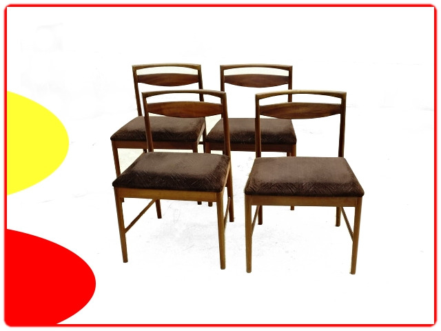 Chaises Macintosh de Tom Robertson teck