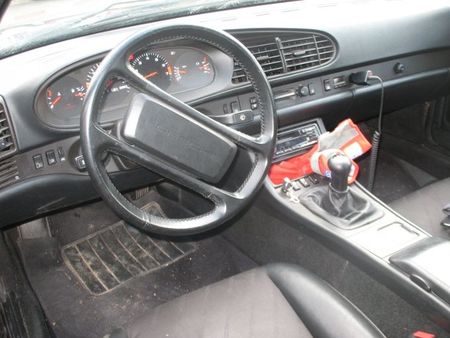 Porsche944S2int