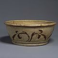 Basin, Vietnam, Trân dynasty (13th – 14th century) Ivory glaze and inlaid-brown vegetal design H