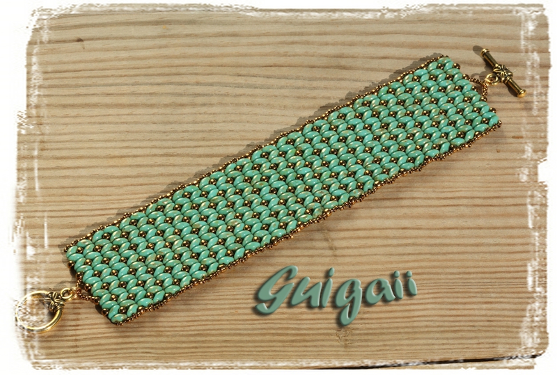 Bracelet Dramatic Cuff Jade