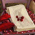 Merci maîtresse!!! (tuto des cerises au crochet inside...)