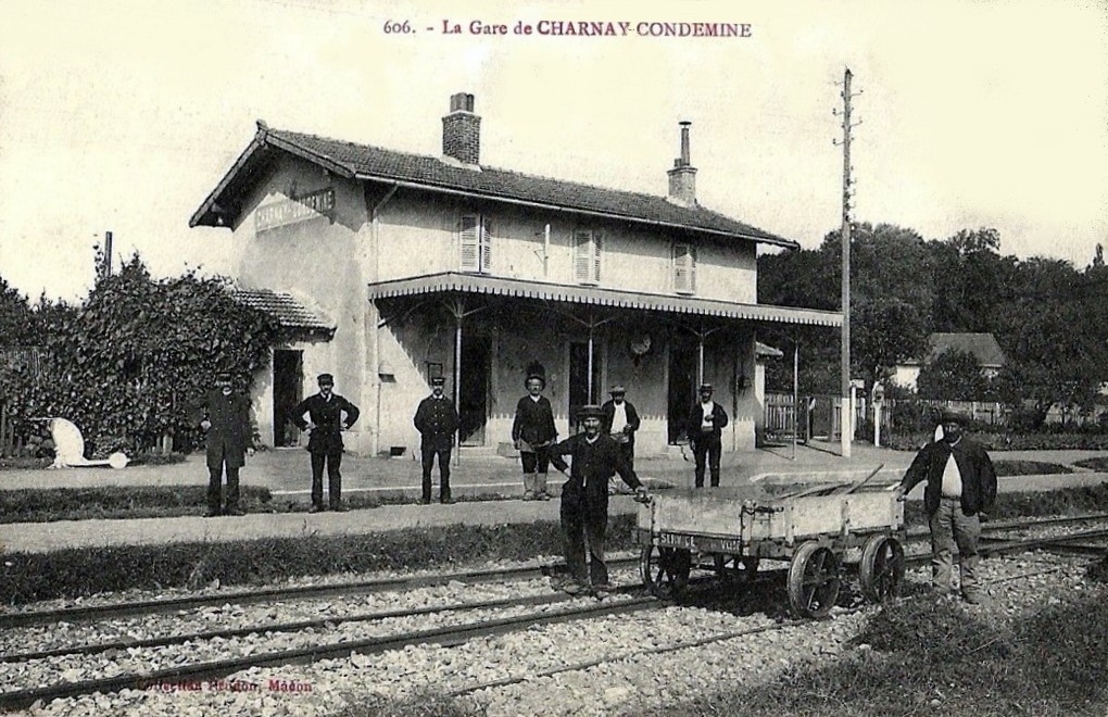 DEPARTEMENT DE SAONE ET LOIRE 71 CHARNAY LES MACON - ARCHITECTURE