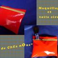 Trousse à maquillage en toile cirée