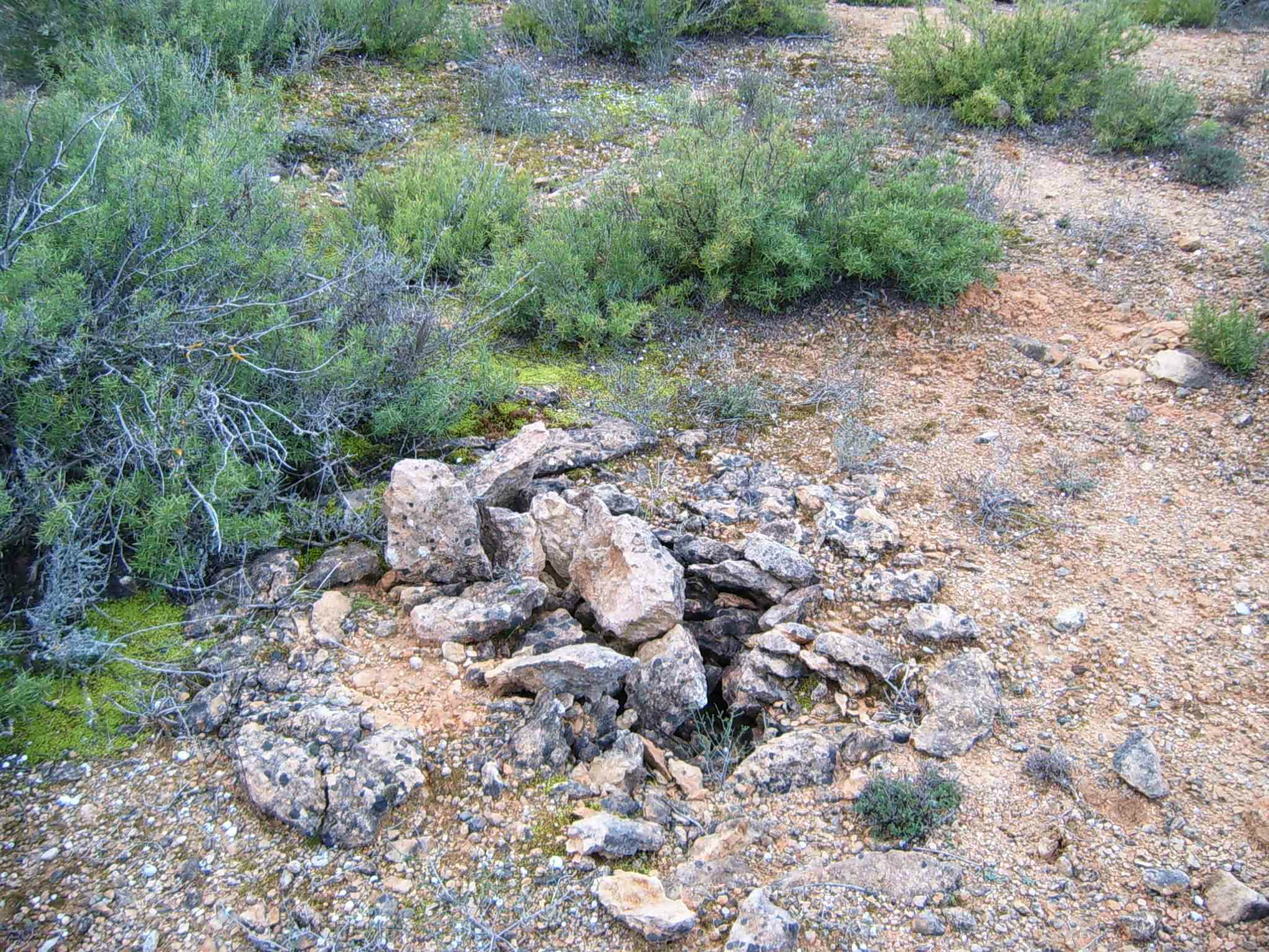 Ancien puit sol aride en Provence
