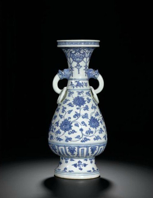 A Fine And Very Rare Blue And White ‘Lotus’ Temple Vase, Ming Dynasty, Chenghua Period. Photo Sotheby's