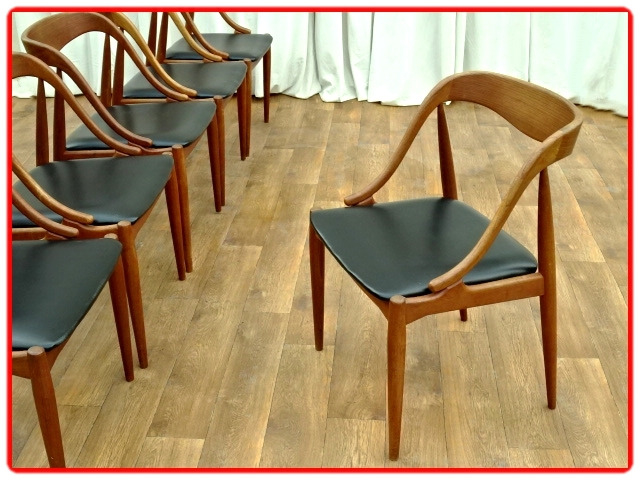 chaises J