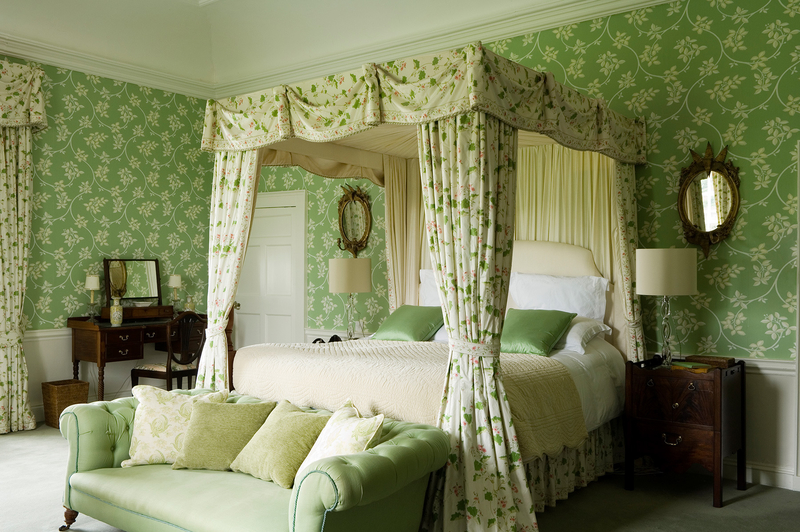 green-country-bedroom