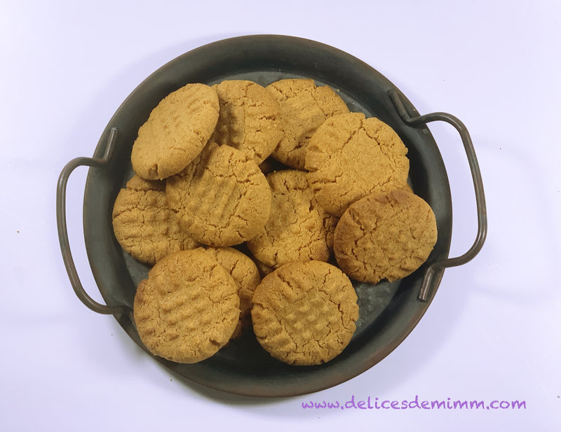 Cookies au beurre de cacahuètes en 3 ingrédients seulement 2