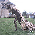 Nannay, sculpture L'homme à la traine