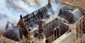 la rochelle_incendie mairie