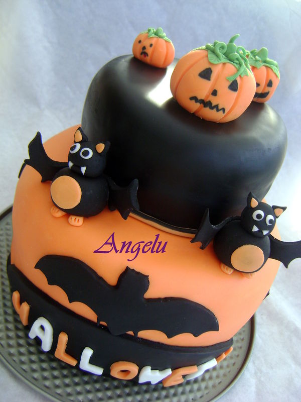 Gâteau d'Halloween avec décors en pâte à sucre - La pâte d'Amanda