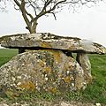 86-Les Trois-Moutiers, dolmen de Vaon (cliché M.-C. Bakkal-Lagarde)