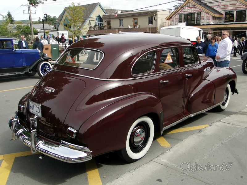 Oldsmobile Sixty B-44 4door Sedan-1942 - Oldiesfan67 "Mon Blog Auto"