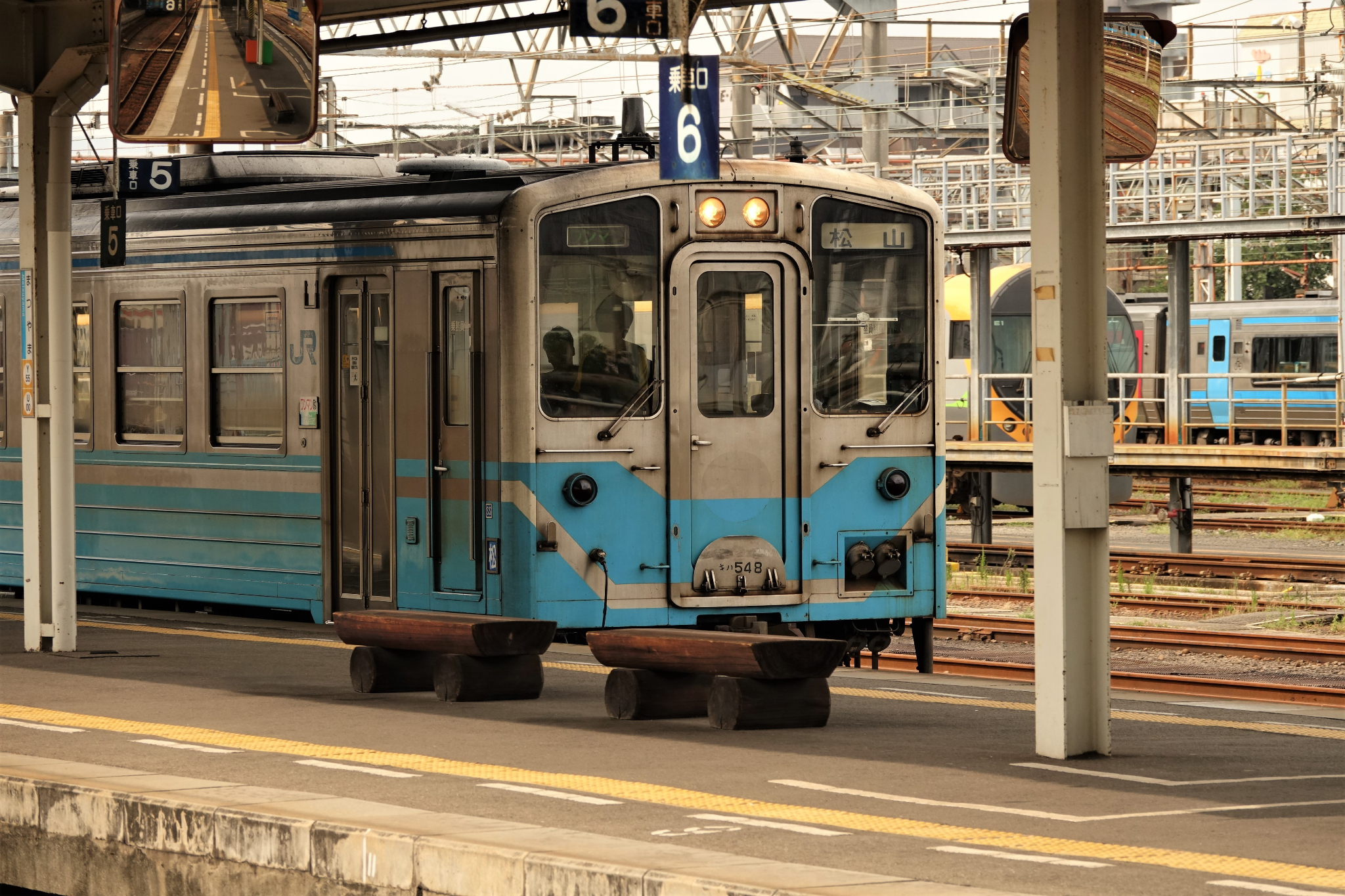 キハ54形, Matsuyama station